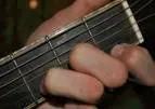 akord dmoll Akord d-moll na gitarze w utworze Nie płacz Ewka – poradnik dla początkujących