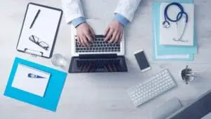 ubezpieczenie zdrowotne freelancera, copywritera, blogera, seo copywritera,