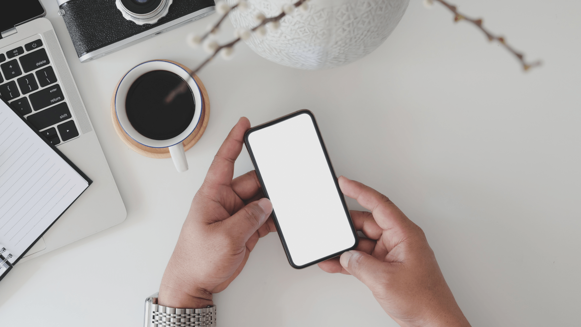 Jak zrobić print screen zrzut ekranu na telefonie z Android i iOS