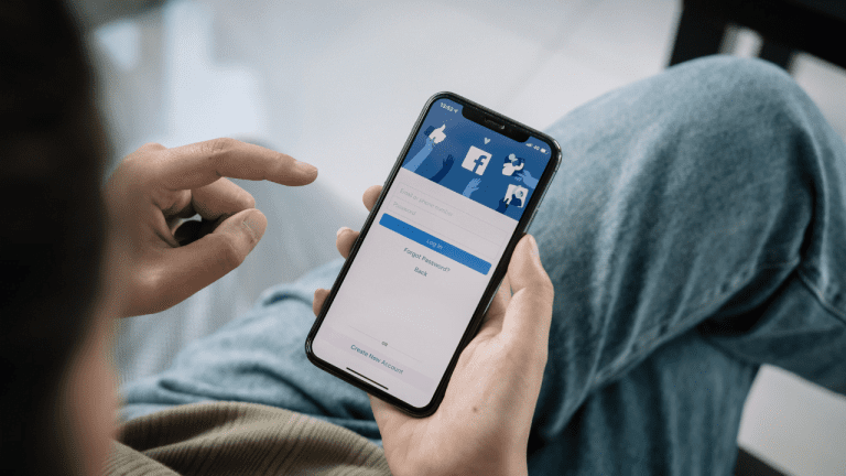 Facebook Ads - tworzymy zdjęcia i wideo do reklam w Canva