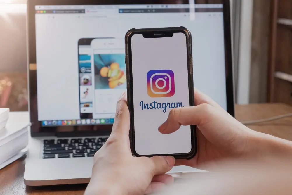 Sklep na Instagramie - jak uruchomić i prowadzić?