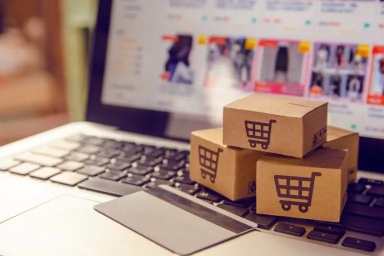 E-commerce w Polsce: Trendy, Wyzwania i Przyszłość Handlu Internetowego